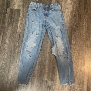 Wild fable baggy ripped jeans, size 0 there are a few marks on the side